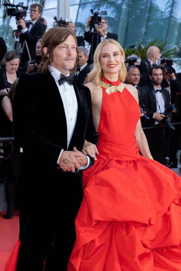 Norman Reedus et sa compagne Diane Kruger (Robe Oscar de la Renta) - Montée des marches du film " L'Innocent " lors du 75ème Festival International du Film de Cannes. Le 24 mai 2022 © Olivier Borde / Bestimage 