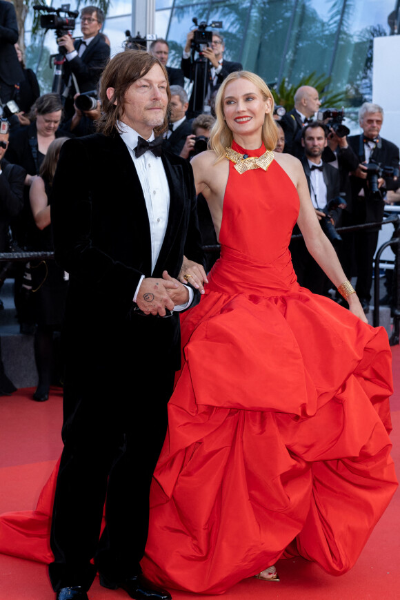 Norman Reedus et sa compagne Diane Kruger (Robe Oscar de la Renta) - Montée des marches du film " L'Innocent " lors du 75ème Festival International du Film de Cannes. Le 24 mai 2022 © Olivier Borde / Bestimage 