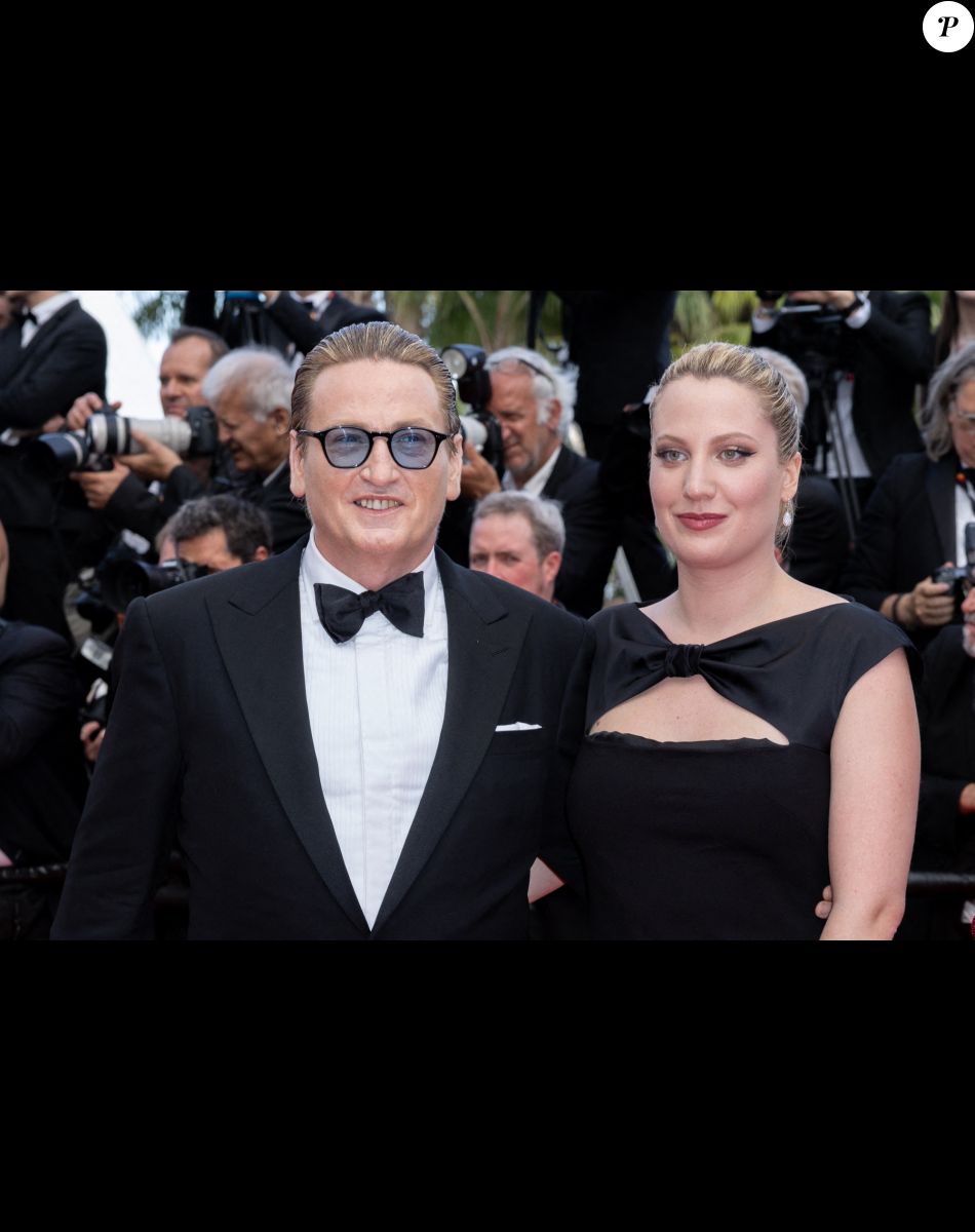 Benoît Magimel et sa femme Margot Pelletier - Montée des marches du film " L'Innocent " lors du 75ème Festival International du Film de Cannes. Le 24 mai 2022 © Olivier Borde / Bestimage