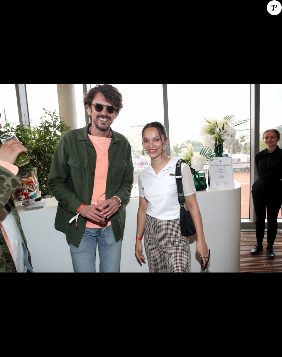 Hugo Gelin et Lola le lann au village (Jour 3) lors des Internationaux de France de Tennis de Roland Garros 2022, à Paris, France, le 24 mai 2022. © Bertrand Rindoff/Bestimage