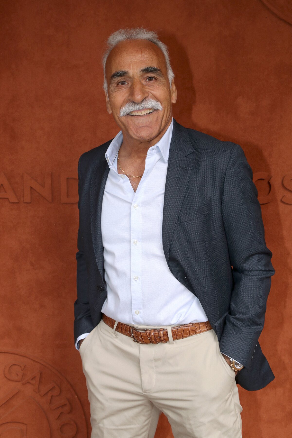 How Rich Is Mansour Bahrami, Really?  The Numbers Will Surprise You - r66op5f