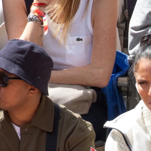 Zehira Darabid aka Zaho - Jour 3 - Les célébrités en tribune lors des internationaux de France de Roland Garros à Paris le 24 mai 2022.