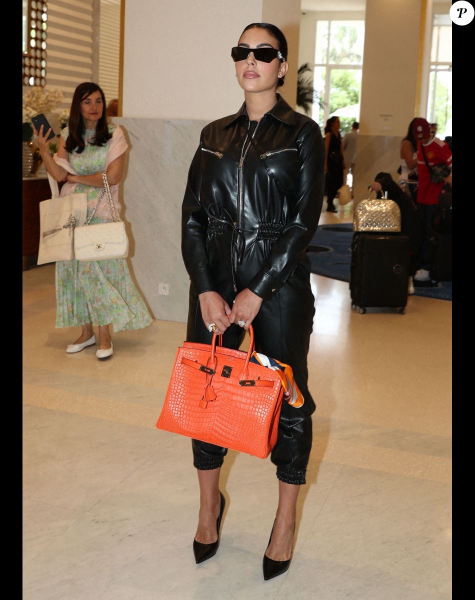 Georgina Rodriguez (la compagne de C. Ronaldo) arrive à l'hôtel "Martinez" lors du 75ème Festival International du Film de Cannes, le 25 mai 2022. © Tiziano Da Silva/Bestimage