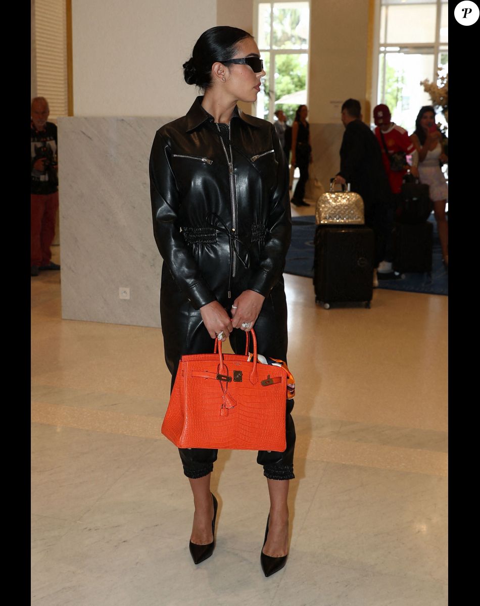 Georgina Rodriguez (la compagne de C. Ronaldo) arrive à l'hôtel "Martinez" lors du 75ème Festival International du Film de Cannes, le 25 mai 2022. © Tiziano Da Silva/Bestimage