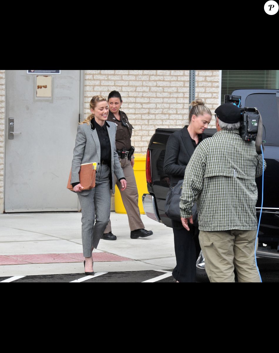 Amber Heard - J.Depp et A.Heard quittent séparément le tribunal de Fairfax lors du procès intenté par l'acteur contre son ex-femme pour diffamation. Le 24 mai 2022.