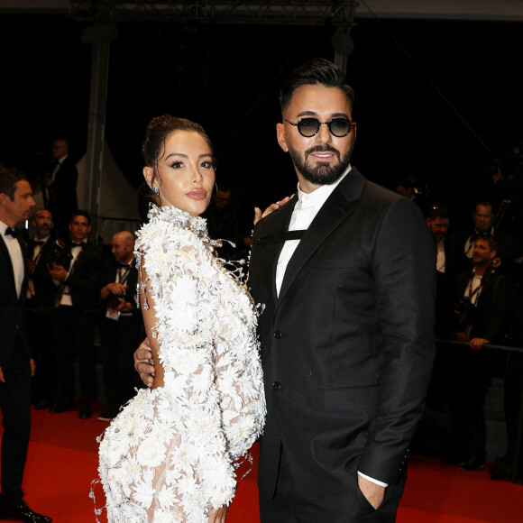 Thomas Vergara et sa femme Nabilla Benattia (enceinte) - Montée des marches du film " Stars At Noon " lors du 75ème Festival International du Film de Cannes. Le 25 mai 2022 © Dominique Jacovides / Bestimage