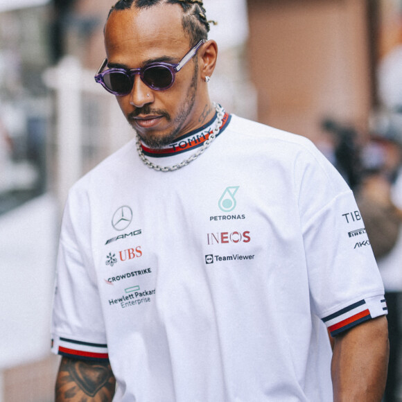 Lewis Hamilton répond aux journalistes avant le Grand Prix de F1 de Monaco prévue le 29 mai 2022. Monaco. Le 27 mai 2022.