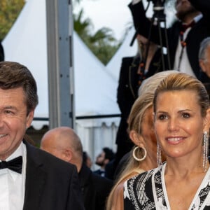 Christian Estrosi et sa femme Laura Tenoudji-Estrosi - Montée des marches du film " Mascarade " lors du 75ème Festival International du Film de Cannes. Le 27 mai 2022 © Olivier Borde / Bestimage 