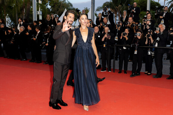 Pierre Niney et sa femme Natasha Andrews - Montée des marches du film " Mascarade " lors du 75ème Festival International du Film de Cannes. Le 27 mai 2022 © Olivier Borde / Bestimage 