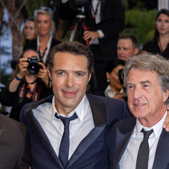 Nicolas Bedos, François Cluzet - Montée des marches du film " Mascarade " lors du 75ème Festival International du Film de Cannes. Le 27 mai 2022 © Olivier Borde / Bestimage 