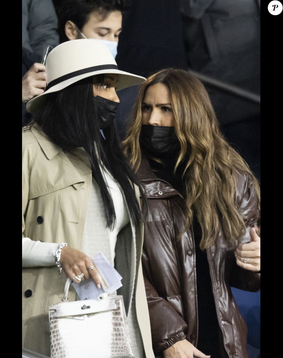 Demdem et Vitaa - People au match de Ligue 1 Uber Eats "PSG contre Monaco (2-0)" au Parc des Princes à Paris le 12 décembre 2021. © Cyril Moreau/Bestimage