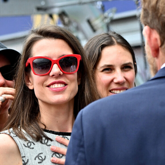 Juliette Maillot et Charlotte Casiraghi - La famille de Monaco assiste au Grand Prix de F1 de Monaco, le 29 mai 2022. © Bruno Bebert/Bestimage 