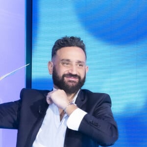 Exclusif - Cyril Hanouna sur le plateau de l'émission Touche pas à mon poste (TPMP) diffusée en direct sur C8 le 21 mars 2022. © Jack Tribeca / Bestimage 