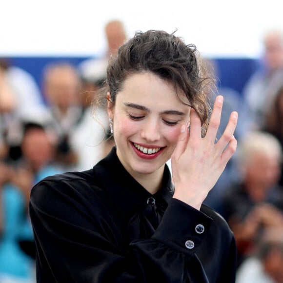 Margaret Qualley - Photocall de "Stars At Noon" lors du 75ème Festival International du Film de Cannes le 26 mai 2022. © Dominique Jacovides/Bestimage 