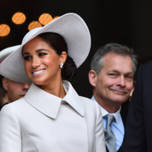 Le prince Harry, duc de Sussex, et Meghan Markle, duchesse de Sussex - Les membres de la famille royale et les invités lors de la messe célébrée à la cathédrale Saint-Paul de Londres, dans le cadre du jubilé de platine (70 ans de règne) de la reine Elisabeth II d'Angleterre. Londres, le 3 juin 2022.