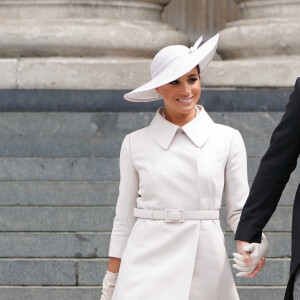 Le prince Harry, duc de Sussex, et Meghan Markle, duchesse de Sussex - Les membres de la famille royale et les invités lors de la messe célébrée à la cathédrale Saint-Paul de Londres, dans le cadre du jubilé de platine (70 ans de règne) de la reine Elisabeth II d'Angleterre. Londres, le 3 juin 2022.