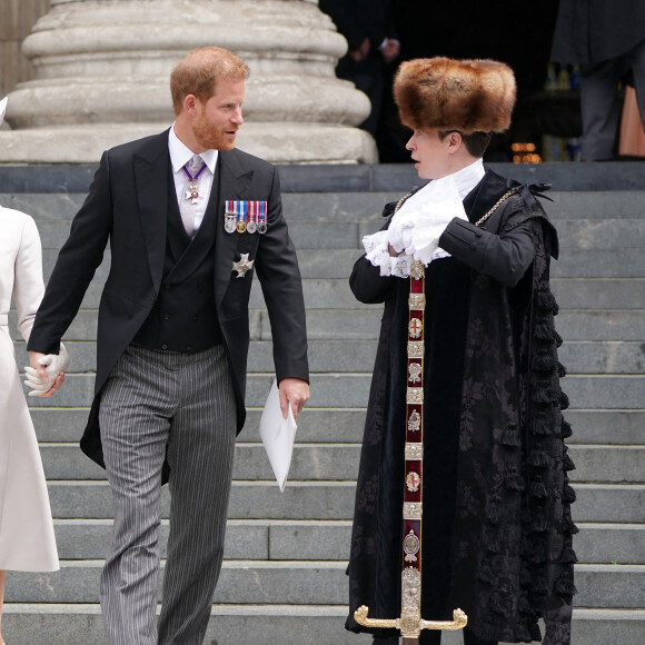 Le prince Harry, duc de Sussex, et Meghan Markle, duchesse de Sussex - Les membres de la famille royale et les invités lors de la messe célébrée à la cathédrale Saint-Paul de Londres, dans le cadre du jubilé de platine (70 ans de règne) de la reine Elisabeth II d'Angleterre. Londres, le 3 juin 2022.