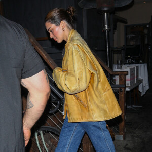 Kendall Jenner à la sortie du restaurant "Craig's" à Los Angeles, le 2 juin 2022.