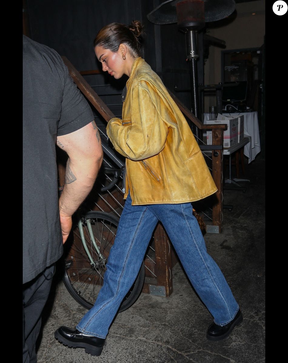 Kendall Jenner leaving "Craig's"  in Los Angeles on June 2, 2022.