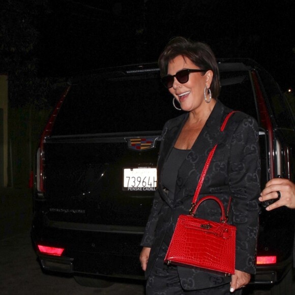 Kris Jenner à la sortie du restaurant "Craig's" à Los Angeles, le 2 juin 2022.