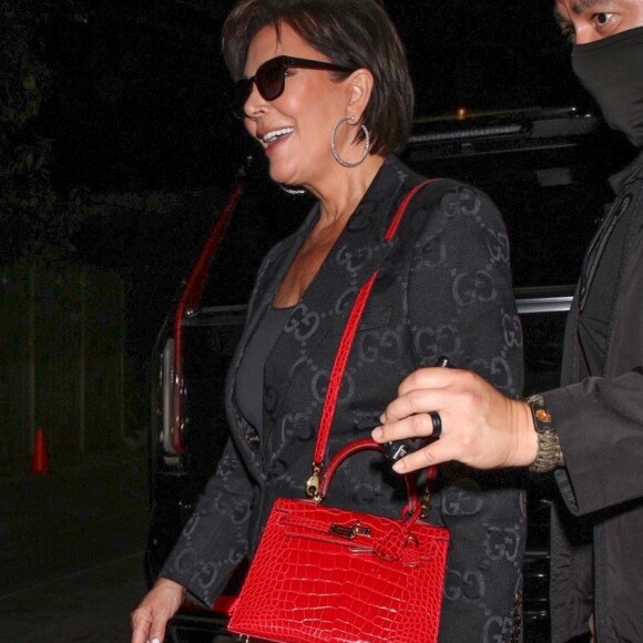 Kris Jenner à la sortie du restaurant "Craig's" à Los Angeles, le 2 juin 2022.