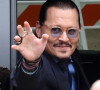 Johnny Depp rentre chez lui pour le week-end après une autre longue journée lors de son procès contre son ex au palais de justice de Fairfax, Virginie, Etats-Unis.