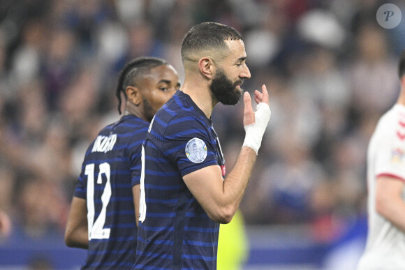 Déception des joueurs de l equipe de france Karim Benzema (France) / Lucas Hernandez (France) apres le second but de Andreas Cornelius (Danemark) lors du match de Ligue des nations opposant la France au Danemark au stade de France, à Saint-Denis, Seine, Saint-Denis, France, le 3 juin 2022. Le Danemark a gagné 2-1. © Jean-Baptiste Autissier/Panoramic/Bestimage 