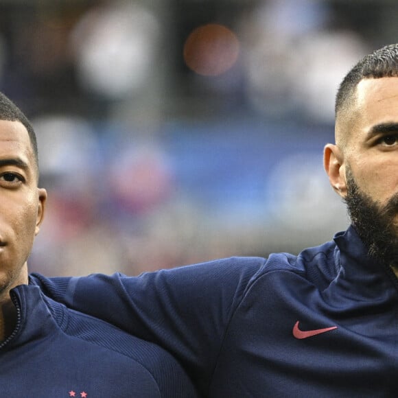 Kylian Mbappe (France) / Karim Benzema (France) lors du match de Ligue des nations opposant la France au Danemark au stade de France, à Saint-Denis, Seine, Saint-Denis, France, le 3 juin 2022. Le Danemark a gagné 2-1. © Jean-Baptiste Autissier/Panoramic/Bestimage 