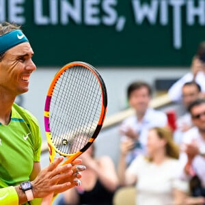 Rafael "Rafa" Nadal ( Espagne ) en fin du match lors de la finale simple messieurs (jour 15) aux Internationaux de France de tennis de Roland Garros à Paris, France, le 5 juin 2022. Nadal gagne son 14ème Roland-Garros, 6-3, 6-3, 6-0, (22 titres du grand chelem). © Federico Pestellini/Panoramic/Bestimage