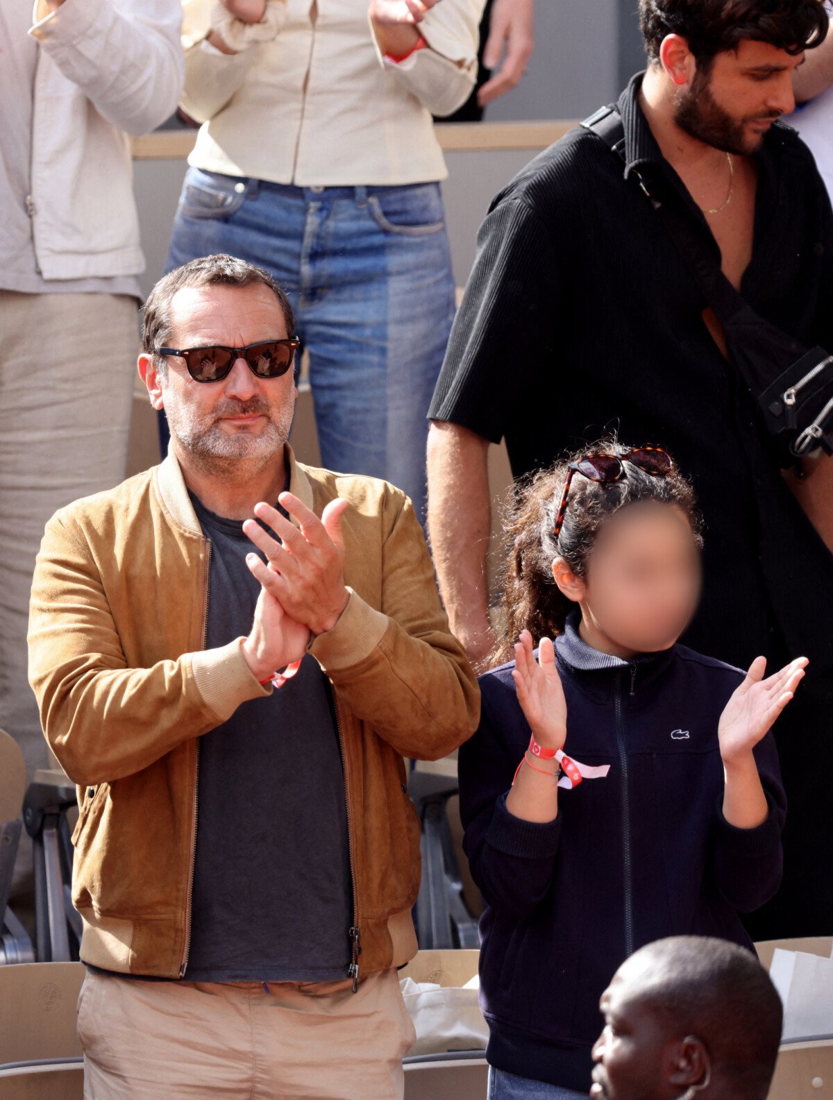 Photo Gilles Lellouche et sa fille Ava dans les tribunes lors des