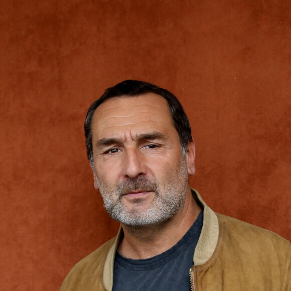 Gilles Lellouche au village lors des Internationaux de France de Tennis de Roland Garros 2022 à Paris, France, le 5 juin 2022. © Dominique Jacovides/Bestimage 