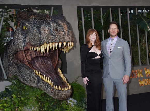 Bryce Dallas Howard et Chris Pratt à la première du film "Jurassic World Dominion" à Los Angeles, le 6 juin 2022. 
