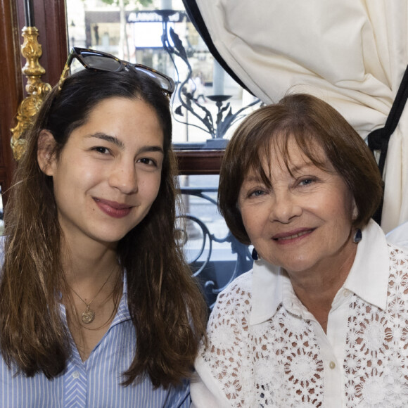 Line Papin, Macha Méril - Remises du Prix du Livre de l'Art de Vivre Parisien, du Trophée du Fouquet's et du Prix de la Mairie du 8e. Paris, le 8 juin 2022. © Jack Tribeca / Bestimage