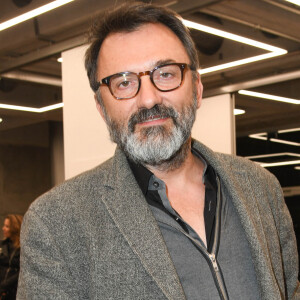 Frédéric Lopez - Vernissage de l'exposition "Quand le masque tombe" de Stéphane de Bourgies sur le toit de la Grande Arche à Paris, le 12 mars 2019. © Coadic Guirec/Bestimage