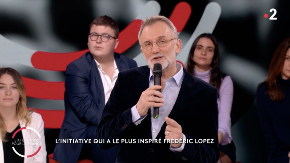 Frédéric Lopez dévoile un tout nouveau look dans "J'ai une idée pour la France" sur France 2