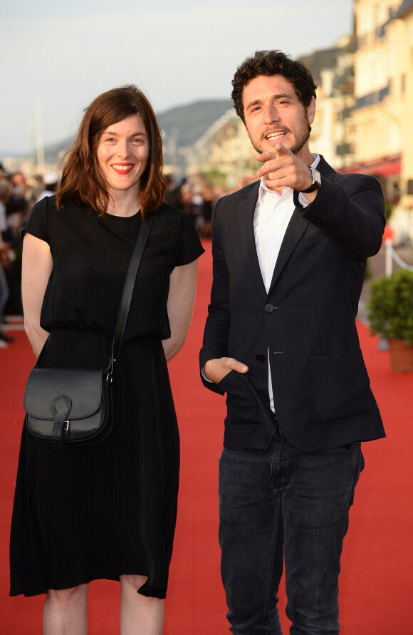 Valérie Donzelli et Jérémie Elkaïm lors de la soirée de clôture du 29e Festival de Cabourg à Cabourg, le 13 juin 2015.