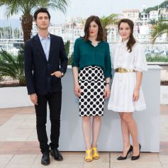 Jérémie Elkaïm, Anaïs Demoustier et Valérie Donzelli - Photocall du film "Marguerite &amp; Julien" lors du 68e festival international du film de Cannes. Le 19 mai 2015.
