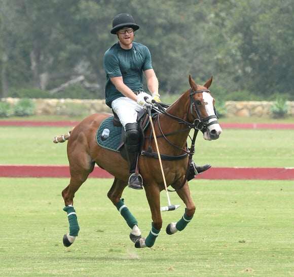 Le prince Harry lors d'un match de polo à Santa Barbara le 10 juin 2022.