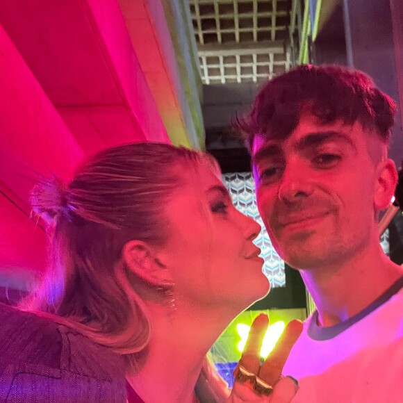 Louane et son compagnon Florian Rossi. Instagram. Le 8 juin 2022.