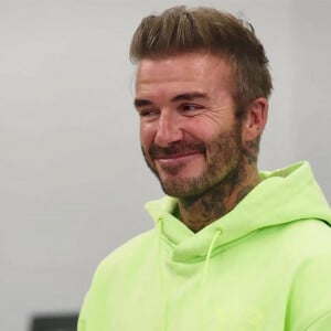 David Beckham va faire du shopping de baskets avec Joe La Puma de Complex au Flight Club de Miami, prenant le temps de parler de l'achat de baskets rares, de ses enfants portant ses chaussures et de son histoire avec adidas et le Predator. 17 mai 2022