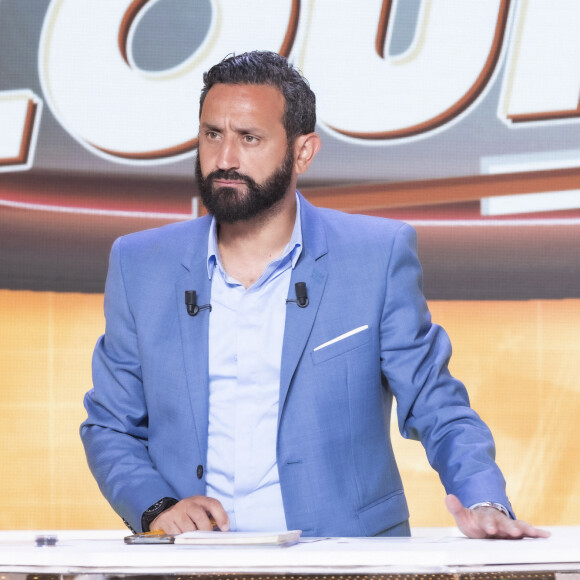 Cyril Hanouna - Sur le plateau de l'émission TPMP (Touche Pas à Mon Poste) présentée en direct par C.Hanouna et diffusée sur C8 à Paris. © Jack Tribeca / Bestimage 