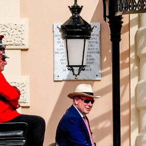 No Tabloïds - Le prince Albert II de Monaco avec ses enfants, le prince Jacques de Monaco, marquis des Baux et la princesse Gabriella de Monaco, comtesse de Carladès, en calèche pour se rendre à la fête des Fiefs 3ème rencontre des sites historiques Grimaldi de Monaco © Sebastien Botella/Nice Matin/Bestimage