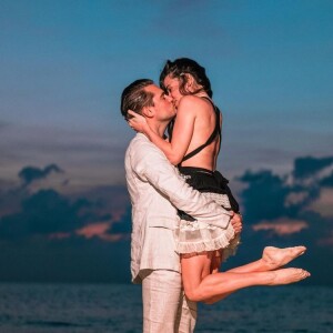 Capucine Anav et Victor