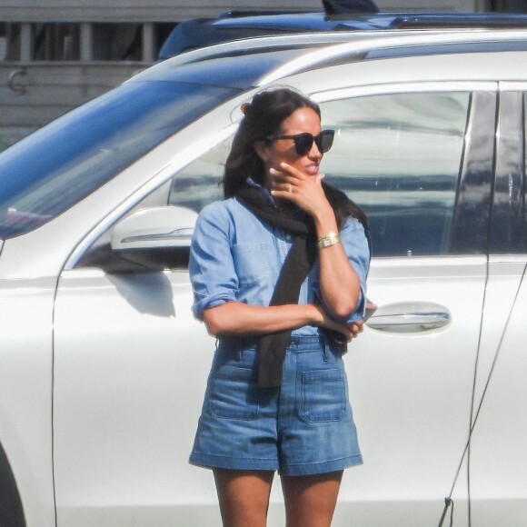 Meghan Markle, duchesse de Sussex soutient son mari le prince Harry, duc de Sussex et son équipe Los Padres lors d'une rencontre de polo à Santa Barbara le 17 juin 2022. 