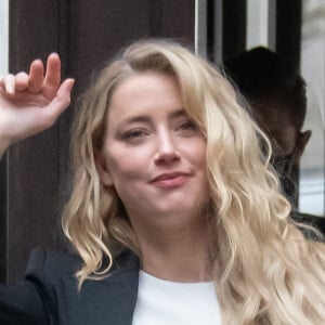 Amber Heard à son arrivée à la cour royale de justice à Londres, pour le procès en diffamation contre le magazine The Sun Newspaper. Le 27 juillet 2020 © Cover Images / Zuma Press / Bestimage 