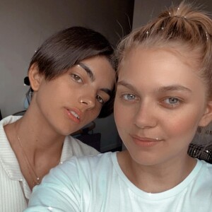 Louane et sa soeur, Louise sur Instagram.