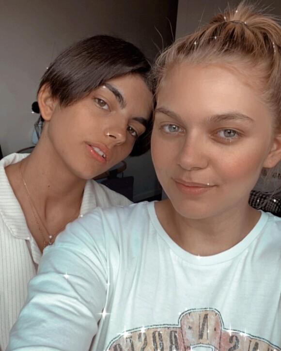 Louane et sa soeur, Louise sur Instagram.
