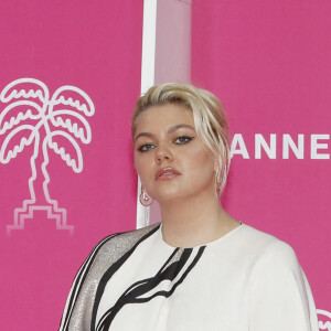 Louane Emera - 5e saison du festival International des Séries "Canneseries" à Cannes, le 3 avril 2022. © Denis Guignebourg/Bestimage 