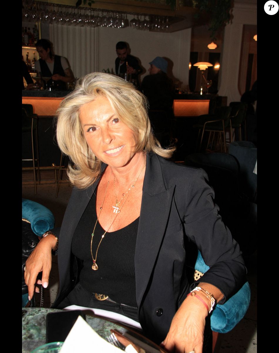 Semi Exclusif - Caroline Margeridon lors de la soirée InPhiltration by Le Philtre Vodka pour les deux ans de la vodka Le Philtre (créée par F.Beigbeder avec son frère Charles et Guillaume Rappeneau) au restaurant Montecito de l'hôtel Kimpton St Honoré Paris le 9 juin 2022. © Philippe Baldini / Bestimage