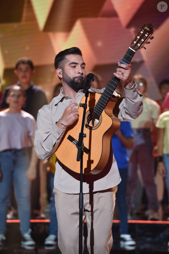 Kendji Girac - Enregistrement de l'émission "300 Choeurs chantent les plus belles chansons de Daniel Balavoine", diffusée le 18 février sur France 3. © Giancarlo Gorassini / Bestimage